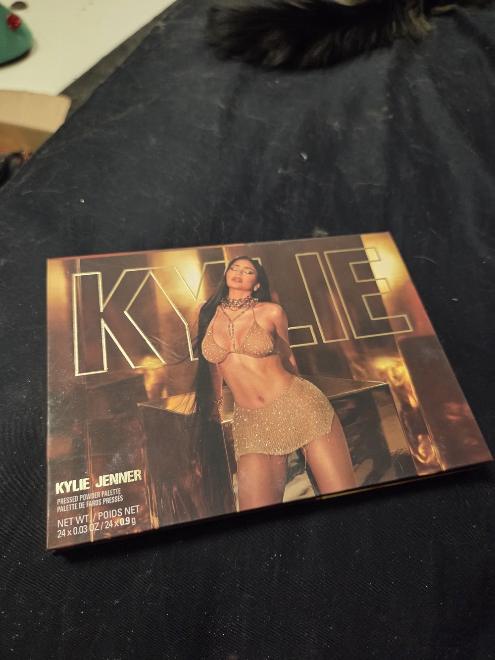 Kylie Jenner Eyeshadow Palette - Gold Shimmer